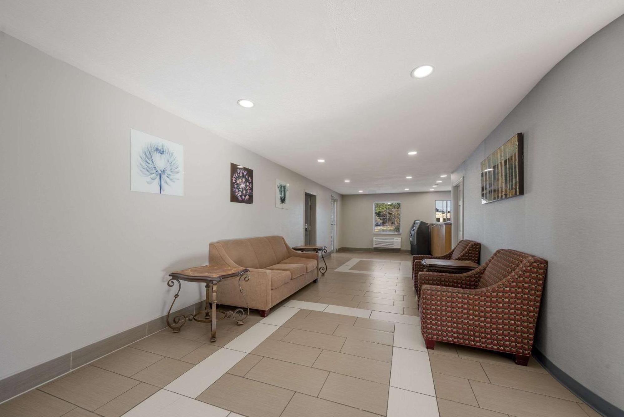 Quality Inn University Area Фармвілл Екстер'єр фото