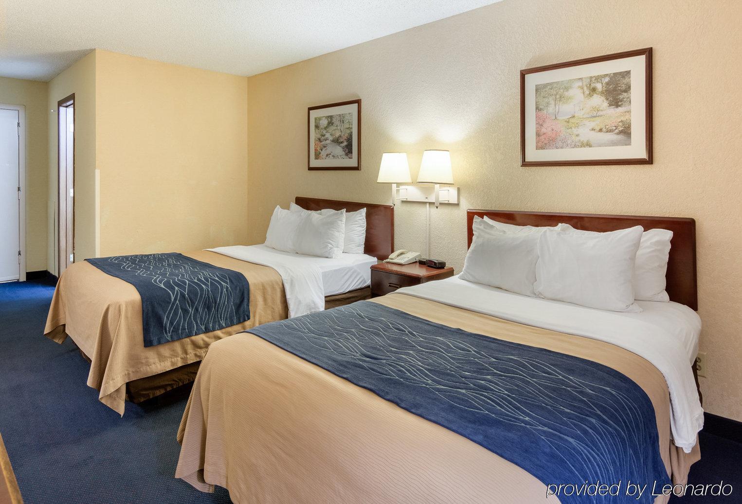 Quality Inn University Area Фармвілл Екстер'єр фото