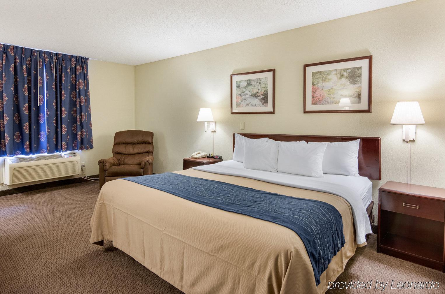 Quality Inn University Area Фармвілл Екстер'єр фото